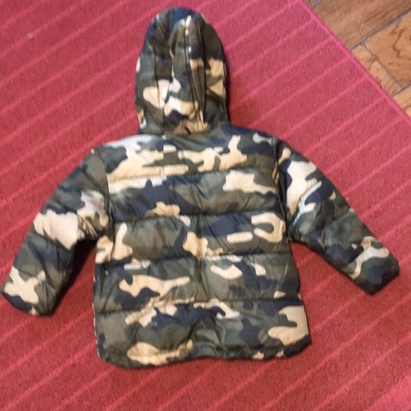 Camouflage puffer jacket 😀. Size: 24 m - Picture 2 of 4